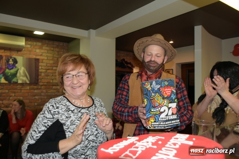 Zdjęcie w galerii na portalu naszraciborz.pl: W Tworkowie w salonie U Luizy znów zagrała orkiestra. Zebrano blisko 13,5 tys. zł  wiadomości z regionu