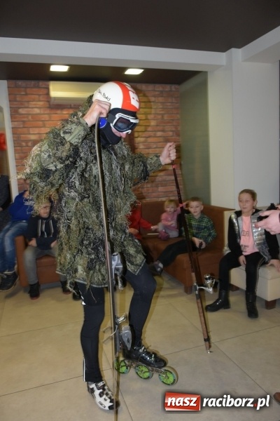 Zdjęcie w galerii na portalu naszraciborz.pl: W Tworkowie w salonie U Luizy znów zagrała orkiestra. Zebrano blisko 13,5 tys. zł  wiadomości z regionu