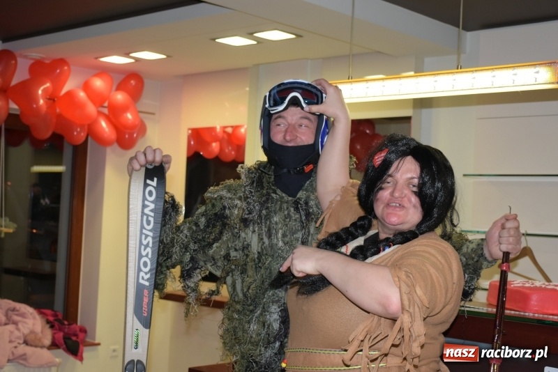 Zdjęcie w galerii na portalu naszraciborz.pl: W Tworkowie w salonie U Luizy znów zagrała orkiestra. Zebrano blisko 13,5 tys. zł  wiadomości z regionu