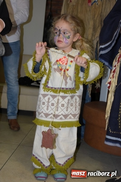 Zdjęcie w galerii na portalu naszraciborz.pl: W Tworkowie w salonie U Luizy znów zagrała orkiestra. Zebrano blisko 13,5 tys. zł  wiadomości z regionu