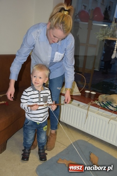 Zdjęcie w galerii na portalu naszraciborz.pl: W Tworkowie w salonie U Luizy znów zagrała orkiestra. Zebrano blisko 13,5 tys. zł  wiadomości z regionu