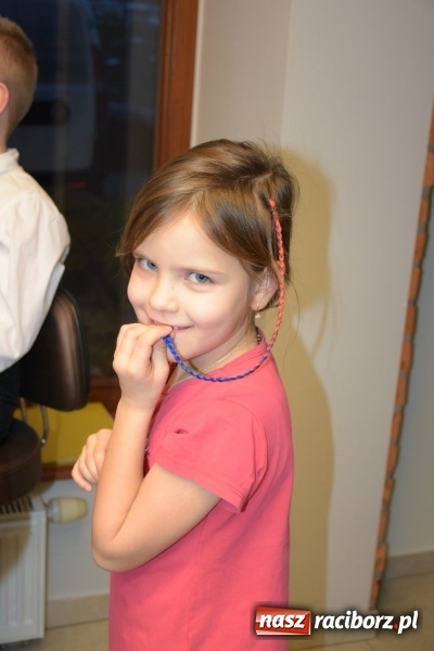 Zdjęcie w galerii na portalu naszraciborz.pl: W Tworkowie w salonie U Luizy znów zagrała orkiestra. Zebrano blisko 13,5 tys. zł  wiadomości z regionu