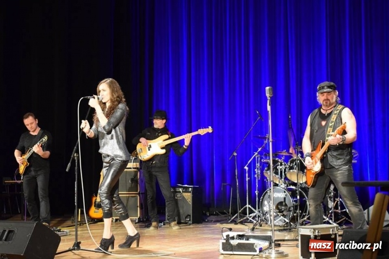 Zdjęcie w galerii na portalu naszraciborz.pl: Kuźnia Raciborska zebrała blisko 30 tys. zł wiadomości z regionu