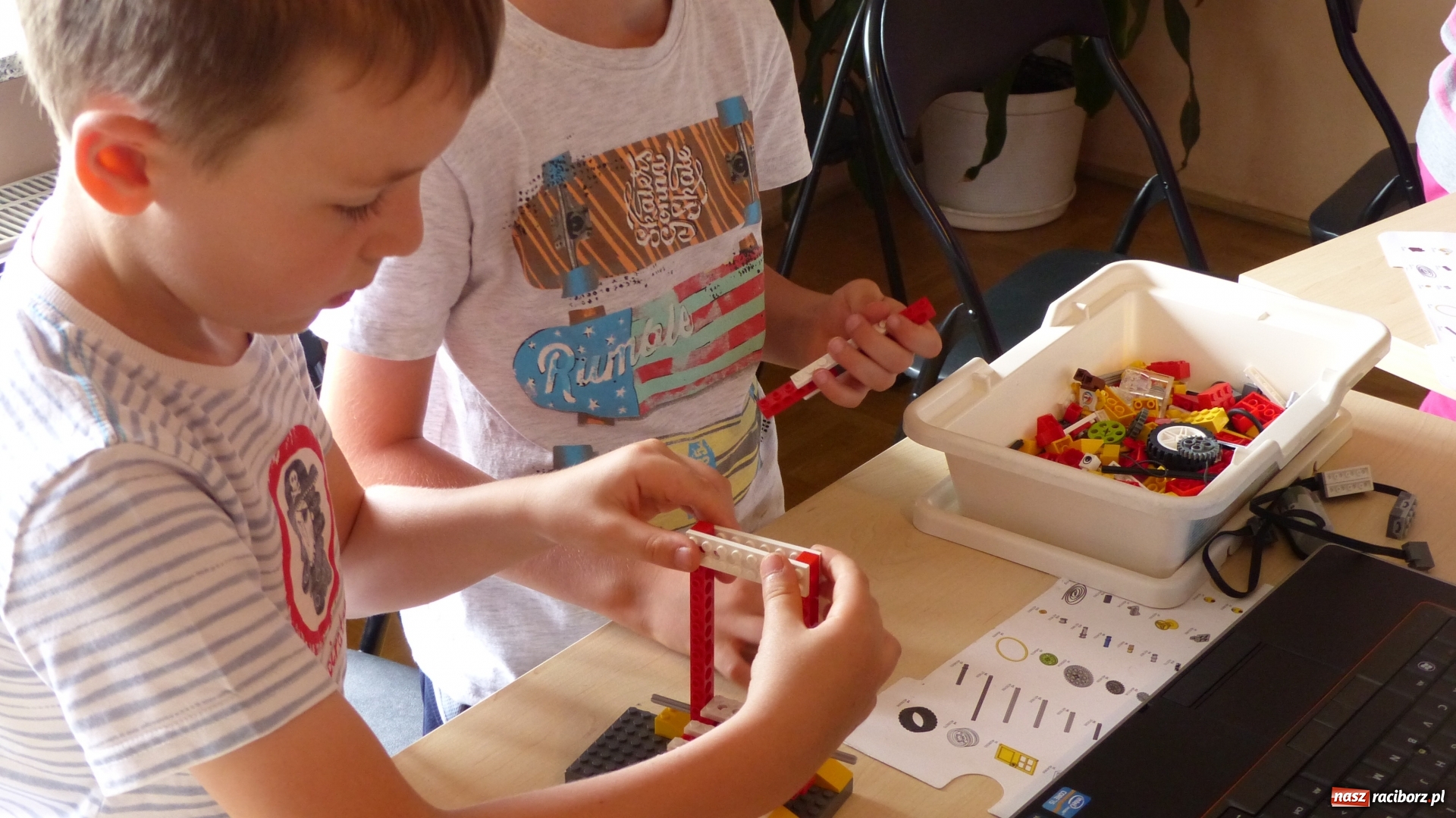 Zdjęcie w galerii na portalu naszraciborz.pl: Ferie z biblioteką tuż, tuż. Ruszyły zapisy na warsztaty LEGO wiadomości z regionu