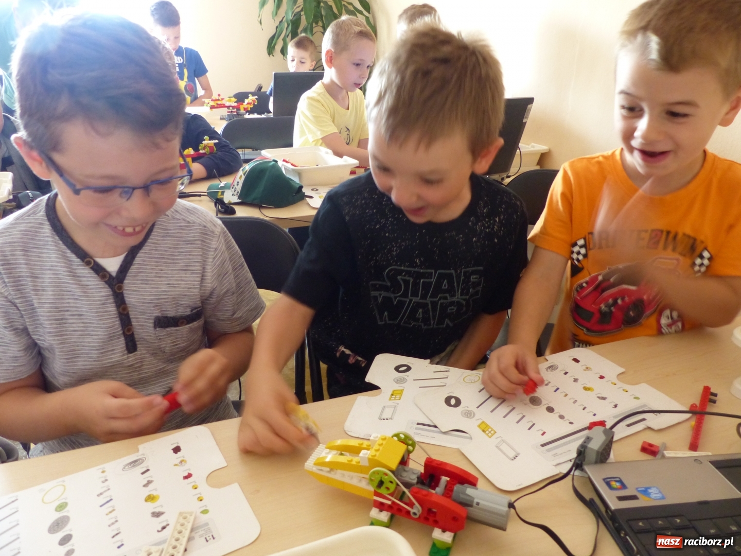 Zdjęcie w galerii na portalu naszraciborz.pl: Ferie z biblioteką tuż, tuż. Ruszyły zapisy na warsztaty LEGO wiadomości z regionu