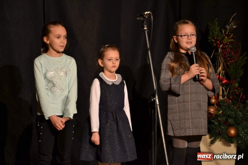 Zdjęcie w galerii na portalu naszraciborz.pl: Obchody Dnia Babci i Dziadka za nami  wiadomości z regionu