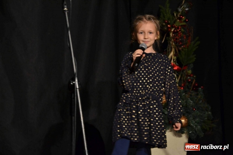 Zdjęcie w galerii na portalu naszraciborz.pl: Obchody Dnia Babci i Dziadka za nami  wiadomości z regionu