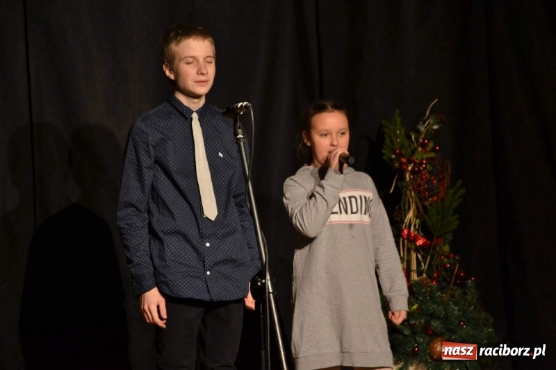 Zdjęcie w galerii na portalu naszraciborz.pl: Obchody Dnia Babci i Dziadka za nami  wiadomości z regionu