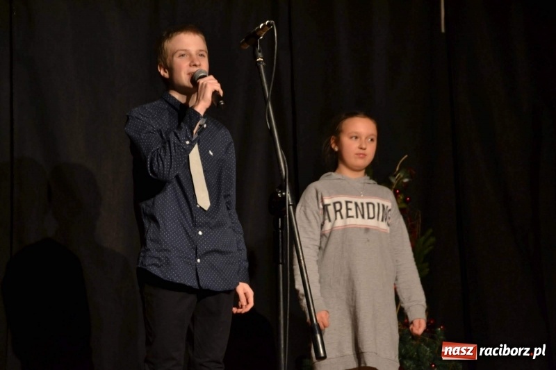 Zdjęcie w galerii na portalu naszraciborz.pl: Obchody Dnia Babci i Dziadka za nami  wiadomości z regionu