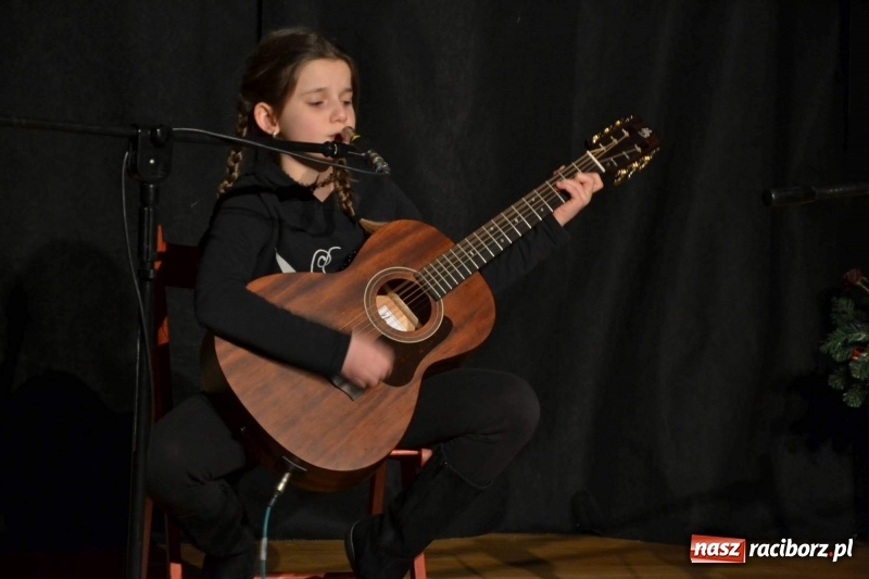 Zdjęcie w galerii na portalu naszraciborz.pl: Obchody Dnia Babci i Dziadka za nami  wiadomości z regionu