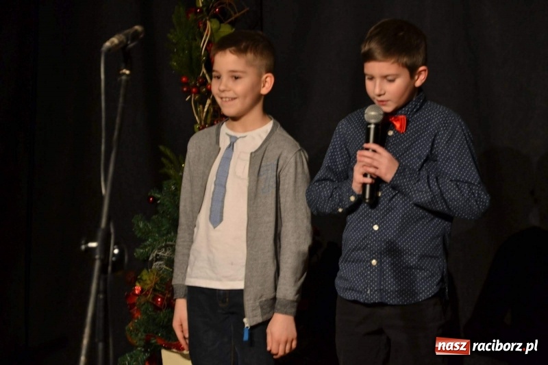 Zdjęcie w galerii na portalu naszraciborz.pl: Obchody Dnia Babci i Dziadka za nami  wiadomości z regionu