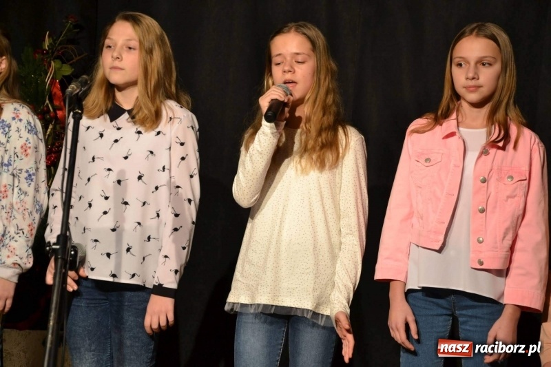 Zdjęcie w galerii na portalu naszraciborz.pl: Obchody Dnia Babci i Dziadka za nami  wiadomości z regionu