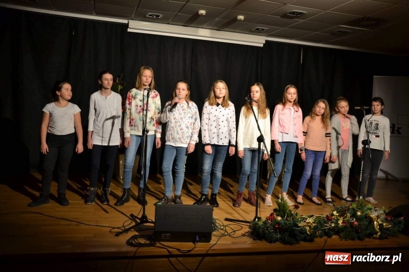 Zdjęcie w galerii na portalu naszraciborz.pl: Obchody Dnia Babci i Dziadka za nami  wiadomości z regionu