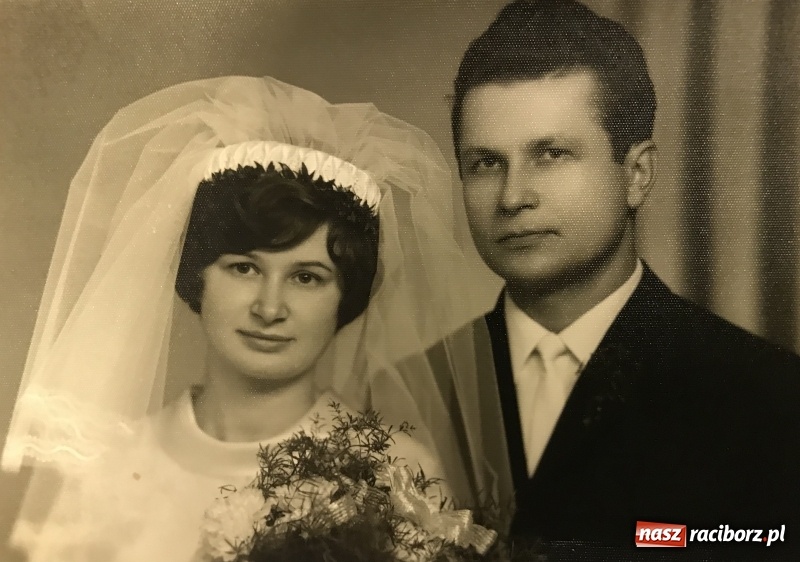 Zdjęcie w galerii na portalu naszraciborz.pl: Złote gody w Krzanowicach. Medale Prezydenta RP odebrało pięć par FOTO i WIDEO wiadomości z regionu