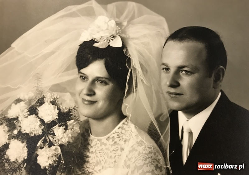 Zdjęcie w galerii na portalu naszraciborz.pl: Złote gody w Krzanowicach. Medale Prezydenta RP odebrało pięć par FOTO i WIDEO wiadomości z regionu