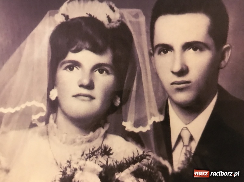 Zdjęcie w galerii na portalu naszraciborz.pl: Złote gody w Krzanowicach. Medale Prezydenta RP odebrało pięć par FOTO i WIDEO wiadomości z regionu