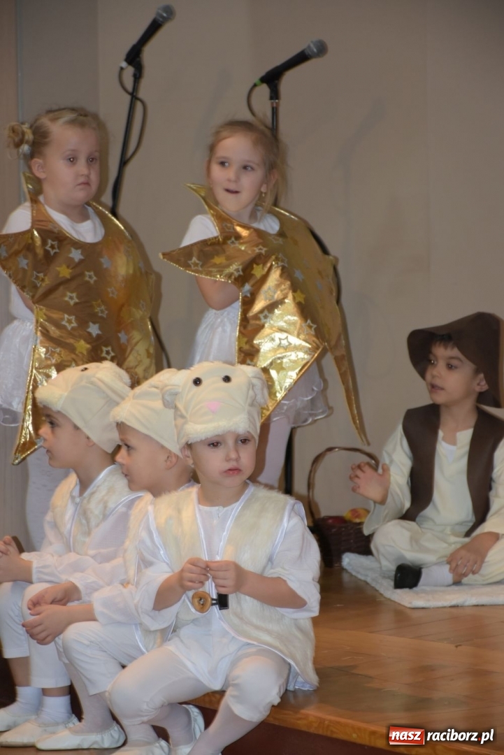 Zdjęcie w galerii na portalu naszraciborz.pl: Dzisiaj w Betlejem...Przegląd w Tworkowie  wiadomości z regionu