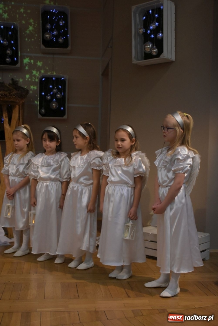 Zdjęcie w galerii na portalu naszraciborz.pl: Dzisiaj w Betlejem...Przegląd w Tworkowie  wiadomości z regionu