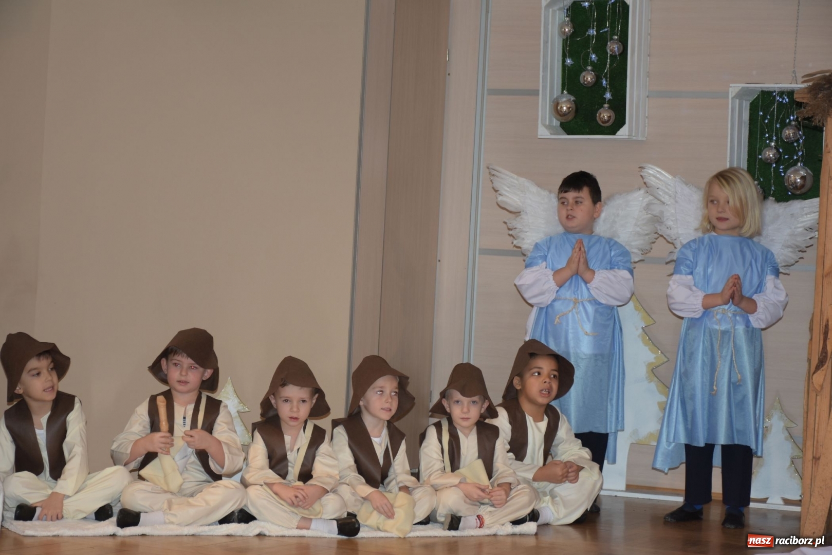 Zdjęcie w galerii na portalu naszraciborz.pl: Dzisiaj w Betlejem...Przegląd w Tworkowie  wiadomości z regionu