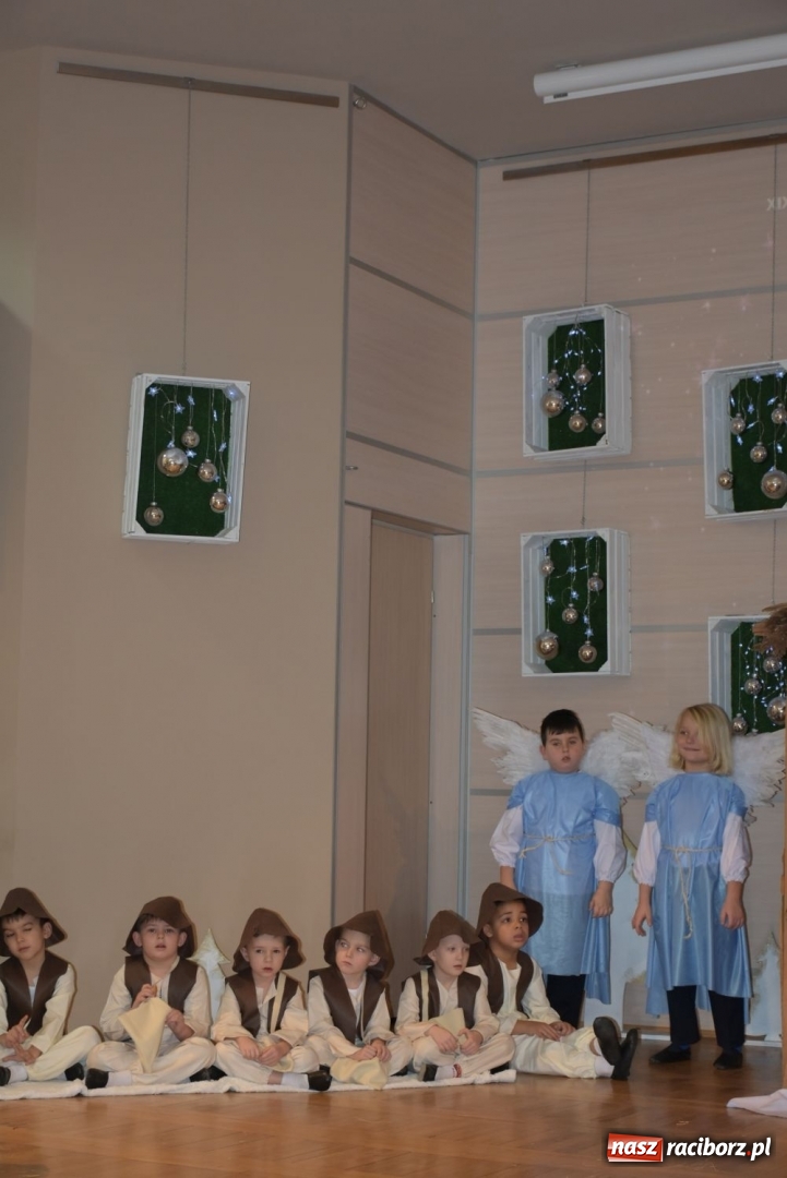 Zdjęcie w galerii na portalu naszraciborz.pl: Dzisiaj w Betlejem...Przegląd w Tworkowie  wiadomości z regionu