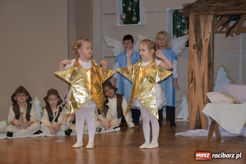 Zdjęcie w galerii na portalu naszraciborz.pl: Dzisiaj w Betlejem...Przegląd w Tworkowie  wiadomości z regionu