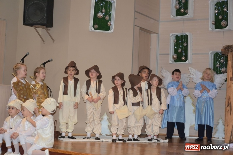Zdjęcie w galerii na portalu naszraciborz.pl: Dzisiaj w Betlejem...Przegląd w Tworkowie  wiadomości z regionu