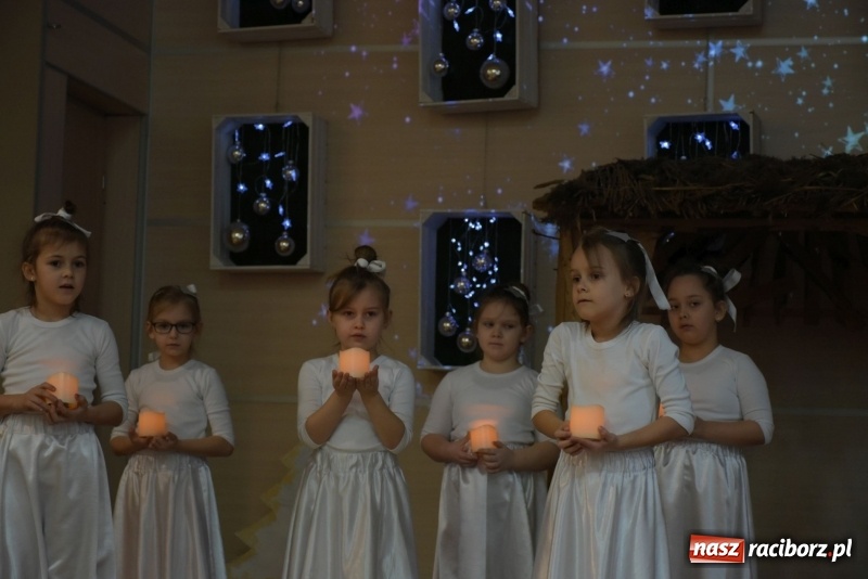 Zdjęcie w galerii na portalu naszraciborz.pl: Dzisiaj w Betlejem...Przegląd w Tworkowie  wiadomości z regionu