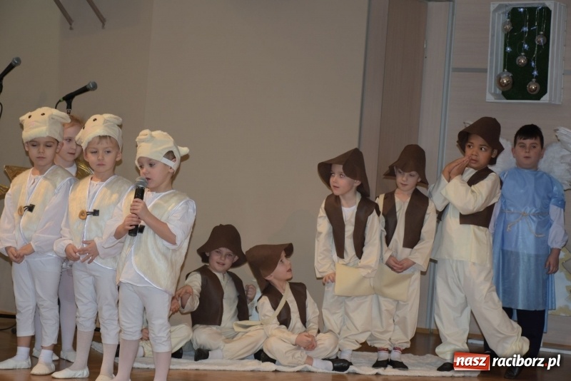 Zdjęcie w galerii na portalu naszraciborz.pl: Dzisiaj w Betlejem...Przegląd w Tworkowie  wiadomości z regionu