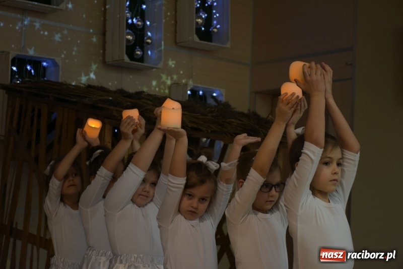 Zdjęcie w galerii na portalu naszraciborz.pl: Dzisiaj w Betlejem...Przegląd w Tworkowie  wiadomości z regionu