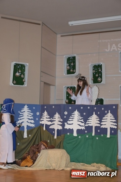 Zdjęcie w galerii na portalu naszraciborz.pl: Dzisiaj w Betlejem...Przegląd w Tworkowie  wiadomości z regionu
