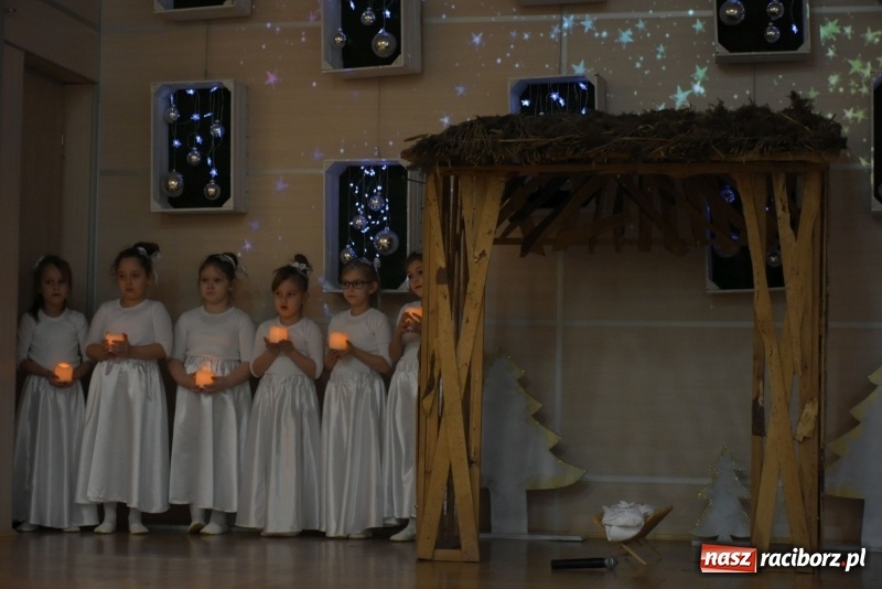 Zdjęcie w galerii na portalu naszraciborz.pl: Dzisiaj w Betlejem...Przegląd w Tworkowie  wiadomości z regionu
