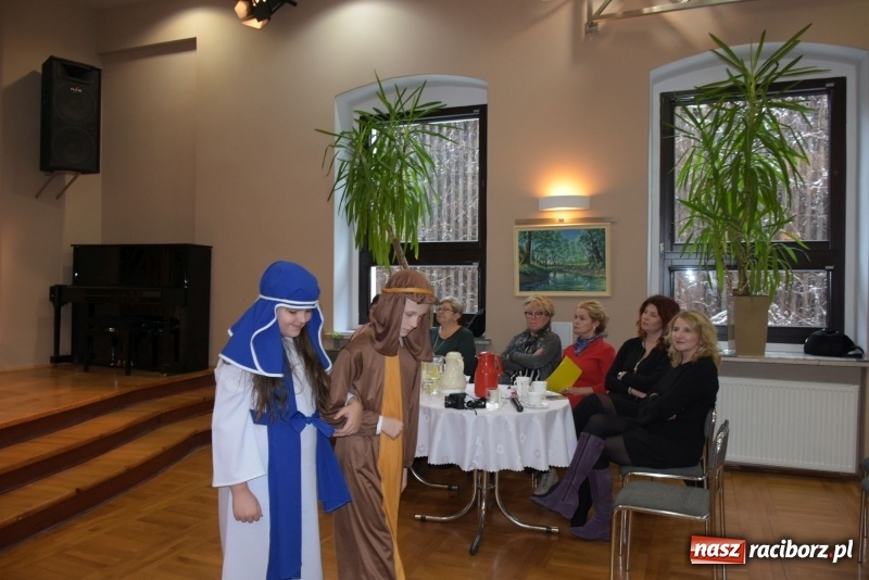 Zdjęcie w galerii na portalu naszraciborz.pl: Dzisiaj w Betlejem...Przegląd w Tworkowie  wiadomości z regionu