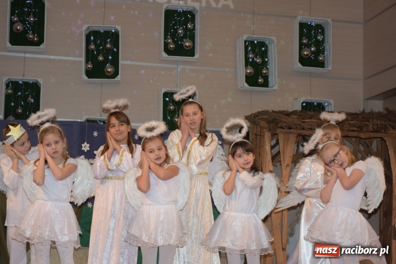 Zdjęcie w galerii na portalu naszraciborz.pl: Dzisiaj w Betlejem...Przegląd w Tworkowie  wiadomości z regionu
