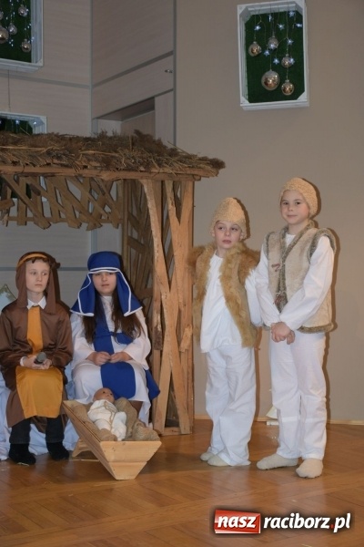 Zdjęcie w galerii na portalu naszraciborz.pl: Dzisiaj w Betlejem...Przegląd w Tworkowie  wiadomości z regionu