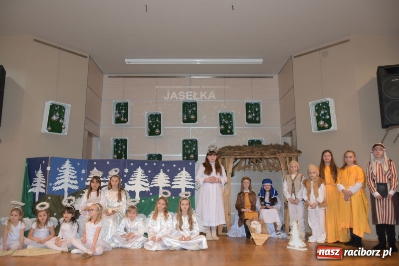 Zdjęcie w galerii na portalu naszraciborz.pl: Dzisiaj w Betlejem...Przegląd w Tworkowie  wiadomości z regionu