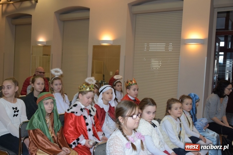 Zdjęcie w galerii na portalu naszraciborz.pl: Dzisiaj w Betlejem...Przegląd w Tworkowie  wiadomości z regionu