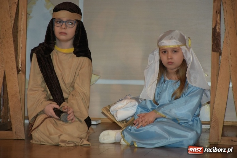 Zdjęcie w galerii na portalu naszraciborz.pl: Dzisiaj w Betlejem...Przegląd w Tworkowie  wiadomości z regionu