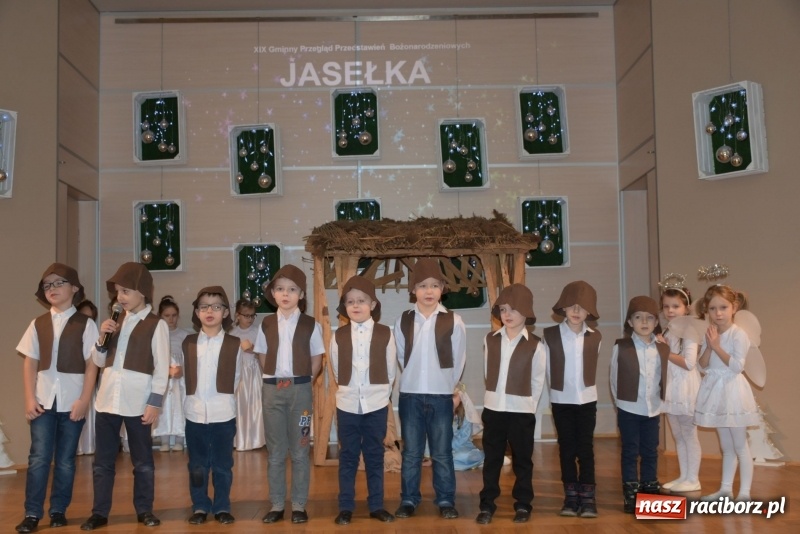 Zdjęcie w galerii na portalu naszraciborz.pl: Dzisiaj w Betlejem...Przegląd w Tworkowie  wiadomości z regionu