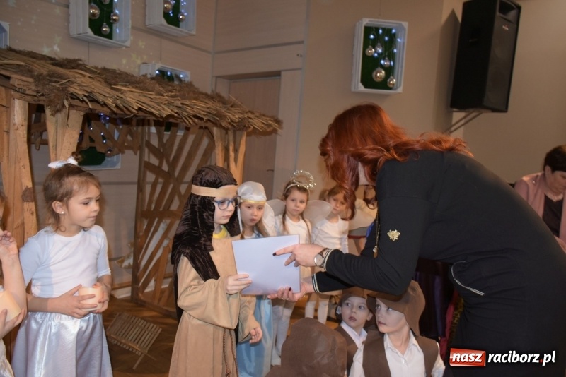 Zdjęcie w galerii na portalu naszraciborz.pl: Dzisiaj w Betlejem...Przegląd w Tworkowie  wiadomości z regionu