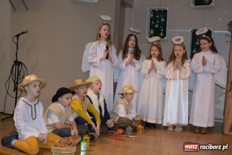 Zdjęcie w galerii na portalu naszraciborz.pl: Dzisiaj w Betlejem...Przegląd w Tworkowie  wiadomości z regionu