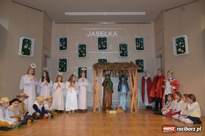 Zdjęcie w galerii na portalu naszraciborz.pl: Dzisiaj w Betlejem...Przegląd w Tworkowie  wiadomości z regionu