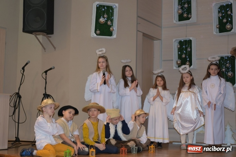 Zdjęcie w galerii na portalu naszraciborz.pl: Dzisiaj w Betlejem...Przegląd w Tworkowie  wiadomości z regionu