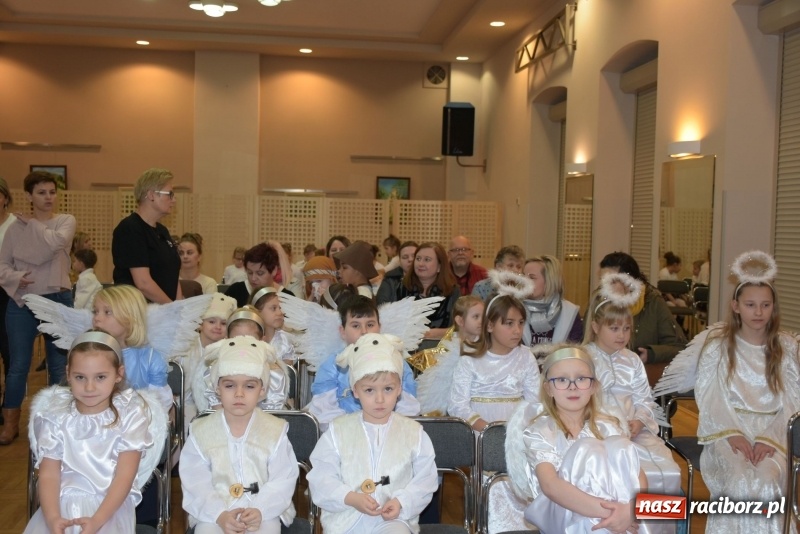 Zdjęcie w galerii na portalu naszraciborz.pl: Dzisiaj w Betlejem...Przegląd w Tworkowie  wiadomości z regionu