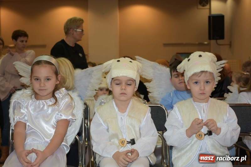 Zdjęcie w galerii na portalu naszraciborz.pl: Dzisiaj w Betlejem...Przegląd w Tworkowie  wiadomości z regionu