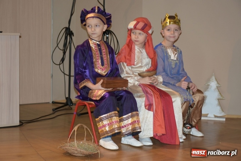 Zdjęcie w galerii na portalu naszraciborz.pl: Dzisiaj w Betlejem...Przegląd w Tworkowie  wiadomości z regionu