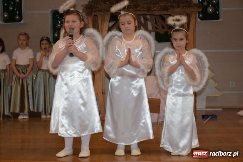 Zdjęcie w galerii na portalu naszraciborz.pl: Dzisiaj w Betlejem...Przegląd w Tworkowie  wiadomości z regionu