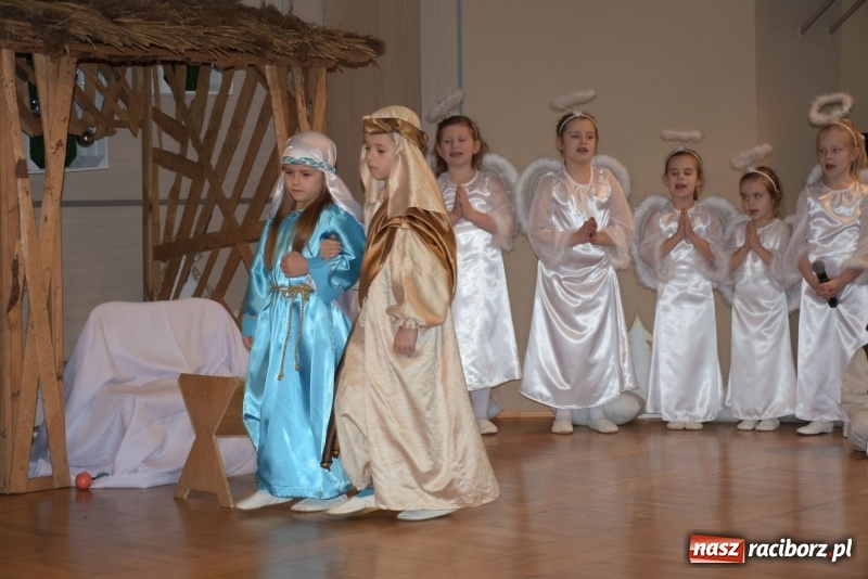 Zdjęcie w galerii na portalu naszraciborz.pl: Dzisiaj w Betlejem...Przegląd w Tworkowie  wiadomości z regionu