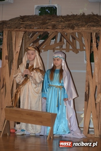 Zdjęcie w galerii na portalu naszraciborz.pl: Dzisiaj w Betlejem...Przegląd w Tworkowie  wiadomości z regionu