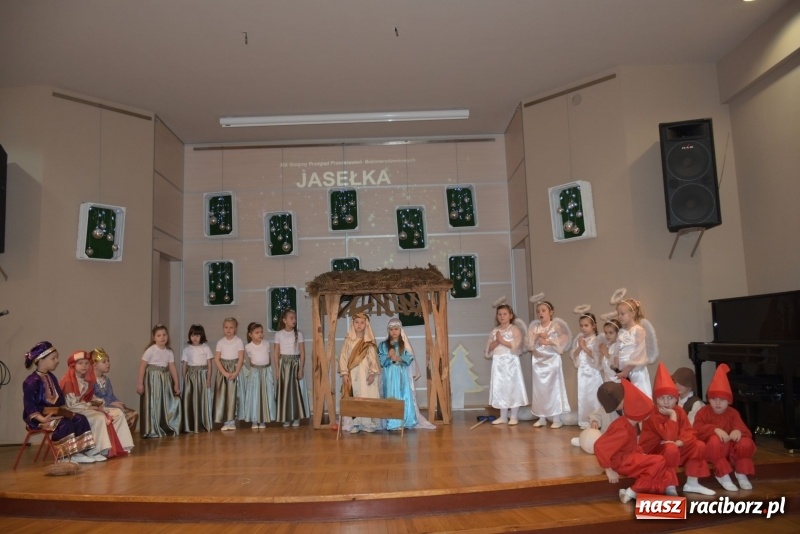 Zdjęcie w galerii na portalu naszraciborz.pl: Dzisiaj w Betlejem...Przegląd w Tworkowie  wiadomości z regionu
