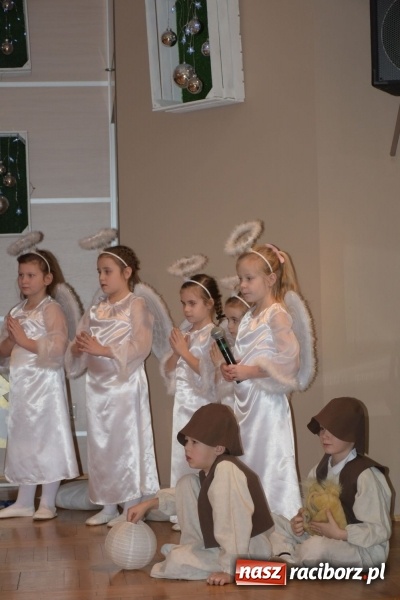 Zdjęcie w galerii na portalu naszraciborz.pl: Dzisiaj w Betlejem...Przegląd w Tworkowie  wiadomości z regionu